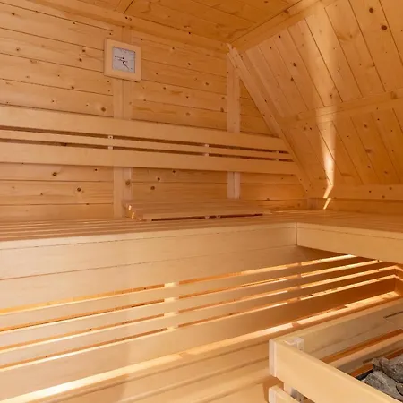 Reetdachhaus Friesengut Reetdachhaus Friesengut Prázdninový dům